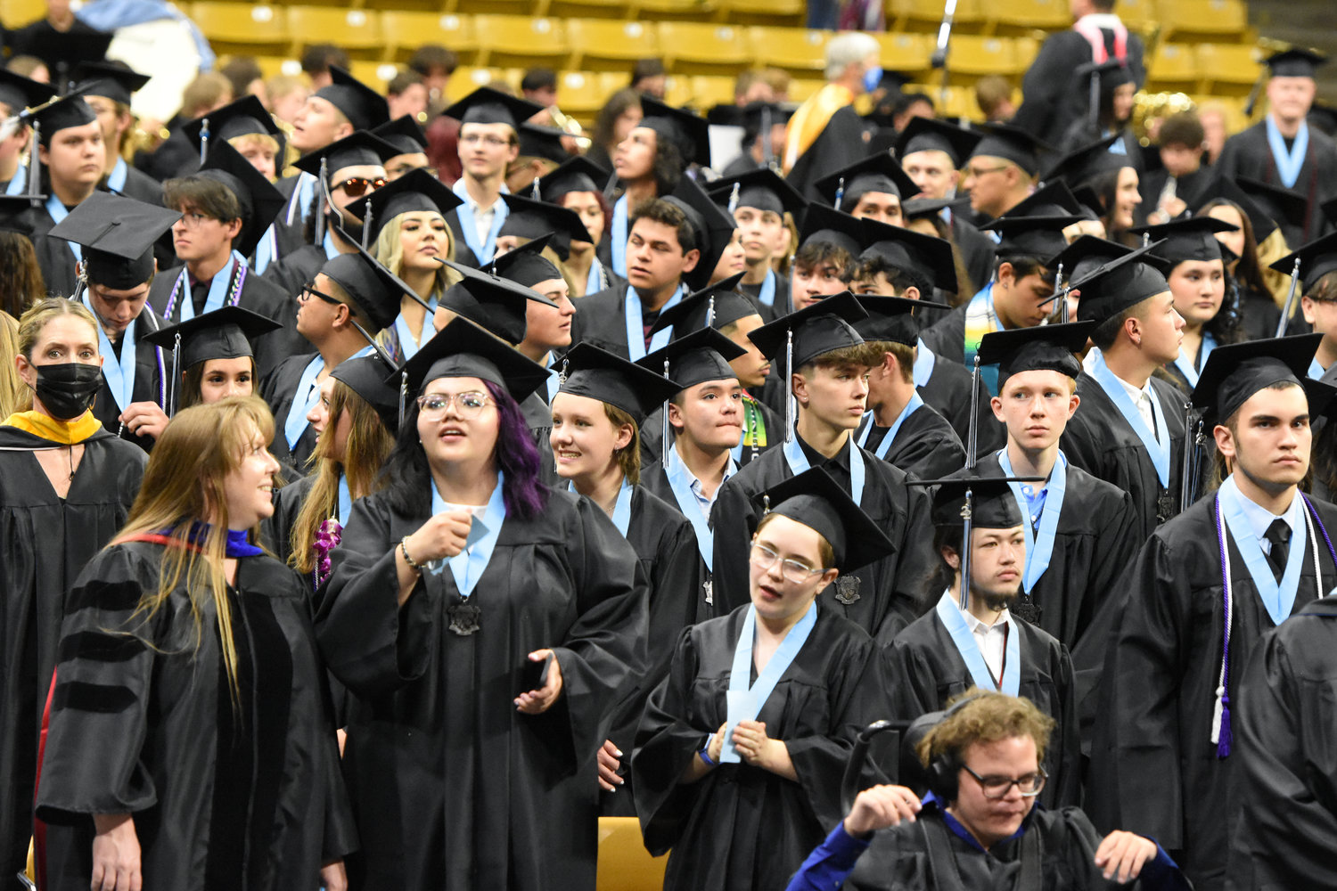 PHOTOS Mountain Range High School celebrates the Class of 2022